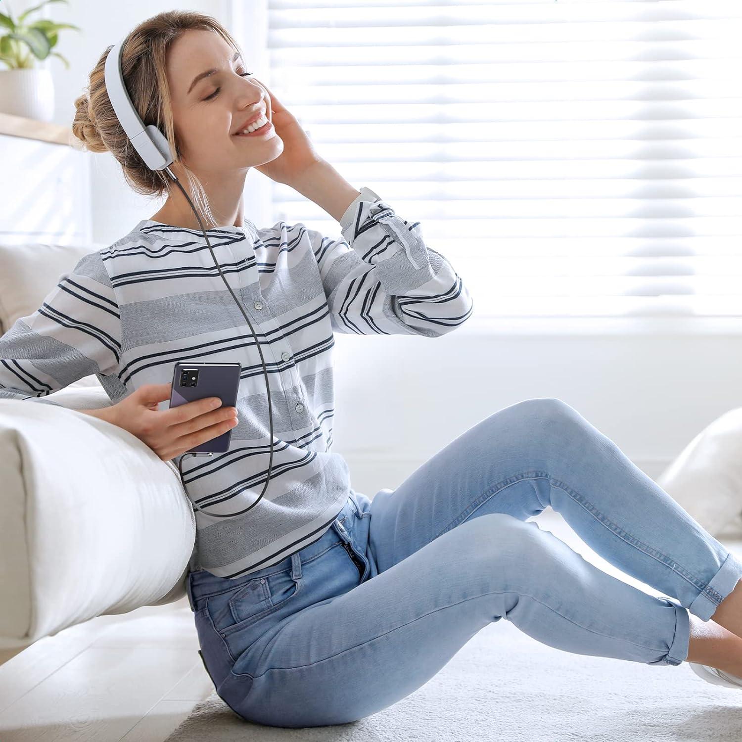 imageUGREEN 35mm Audio Cable Stereo Aux Cord 90 Degree Right Angle Compatible with Beats iPhone iPod iPad Tablets Speakers 24K Gold Plated Male to Male Black 6FT3FT