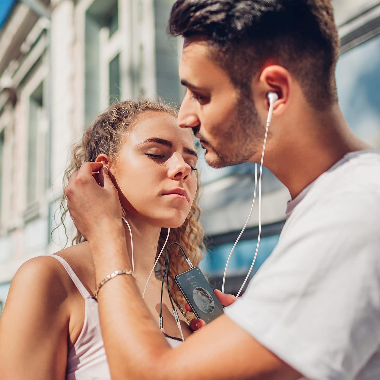 imageUGREEN Headphone Splitter 35mm Audio Stereo Y Splitter Aux Extension Cable Male to Female Dual Headphone Jack Adapter for Earphone Compatible with Switch 2PS4PS5 iPhone iPad Tablet Laptop 787